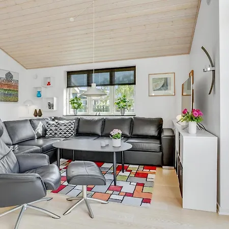 Ferienhaus Awesome In *