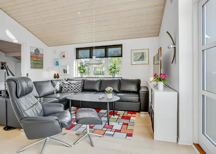 Holiday home Awesome In *